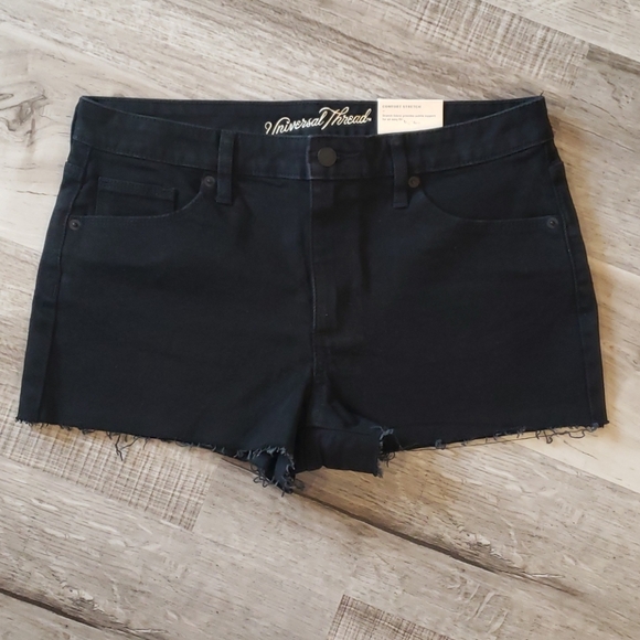 COPY - High rise shortie shorts - Picture 1 of 3